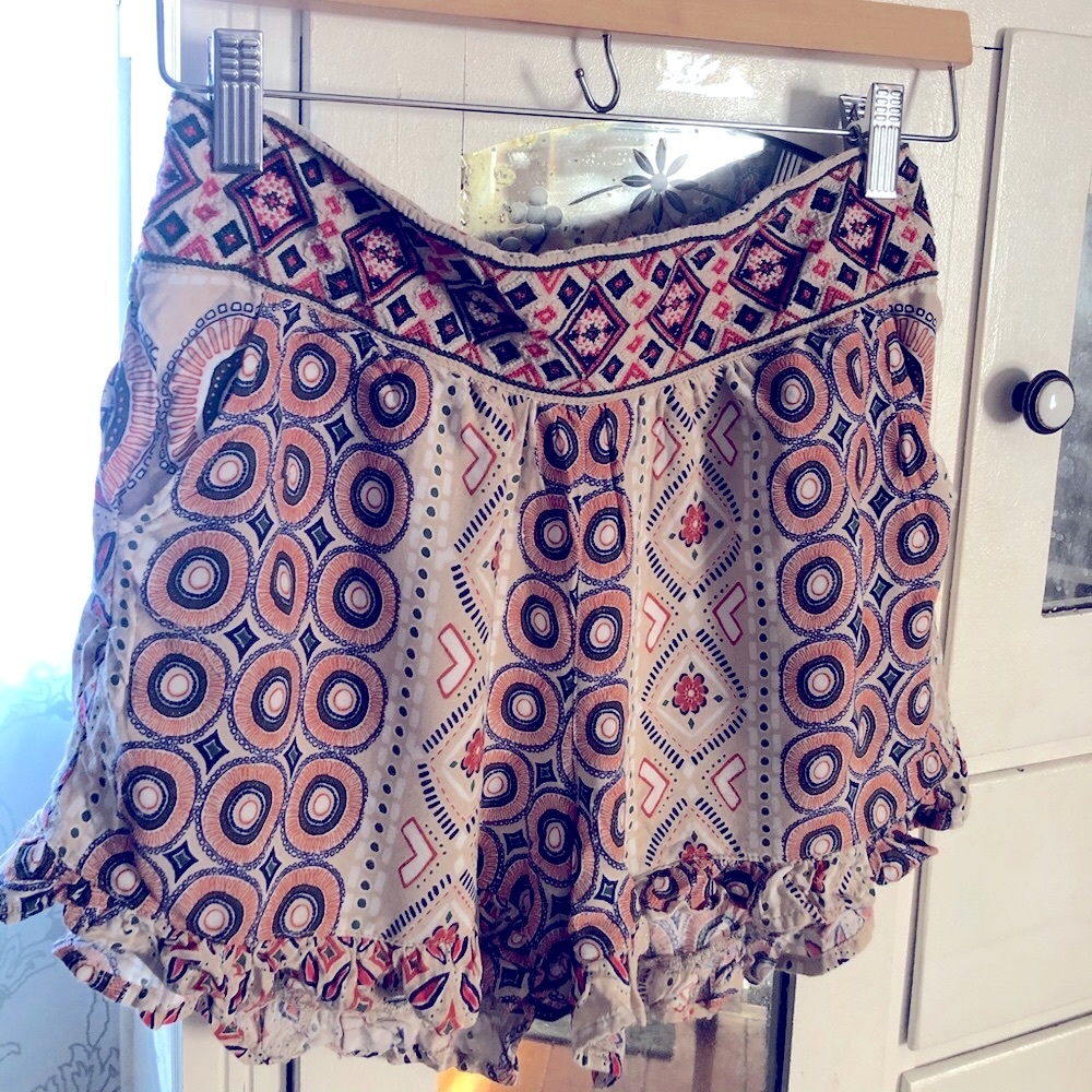 Last chance! 🎉🙋🏻‍♀️Boho shorts